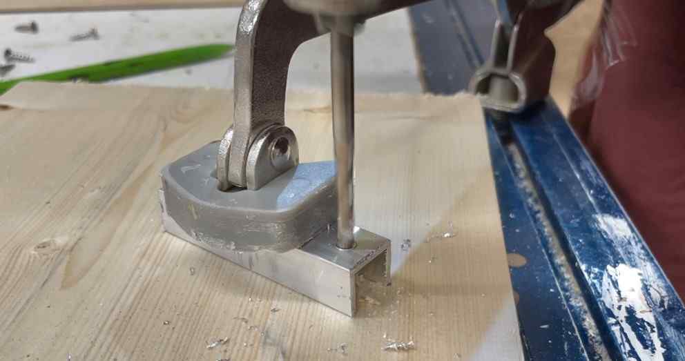 gaurire aluminiu