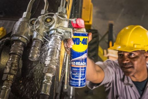 WD-40 FLEXIBLE - spray-ul care pătrunde unde nimeni nu a ajuns!